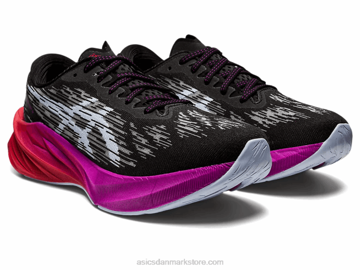 Asicsnovablast 3 60Z42865 sort/blød himmel