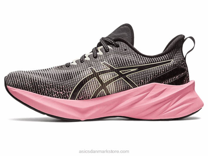 Asicsnovablast 3 le 60Z42267 sort/pink rave
